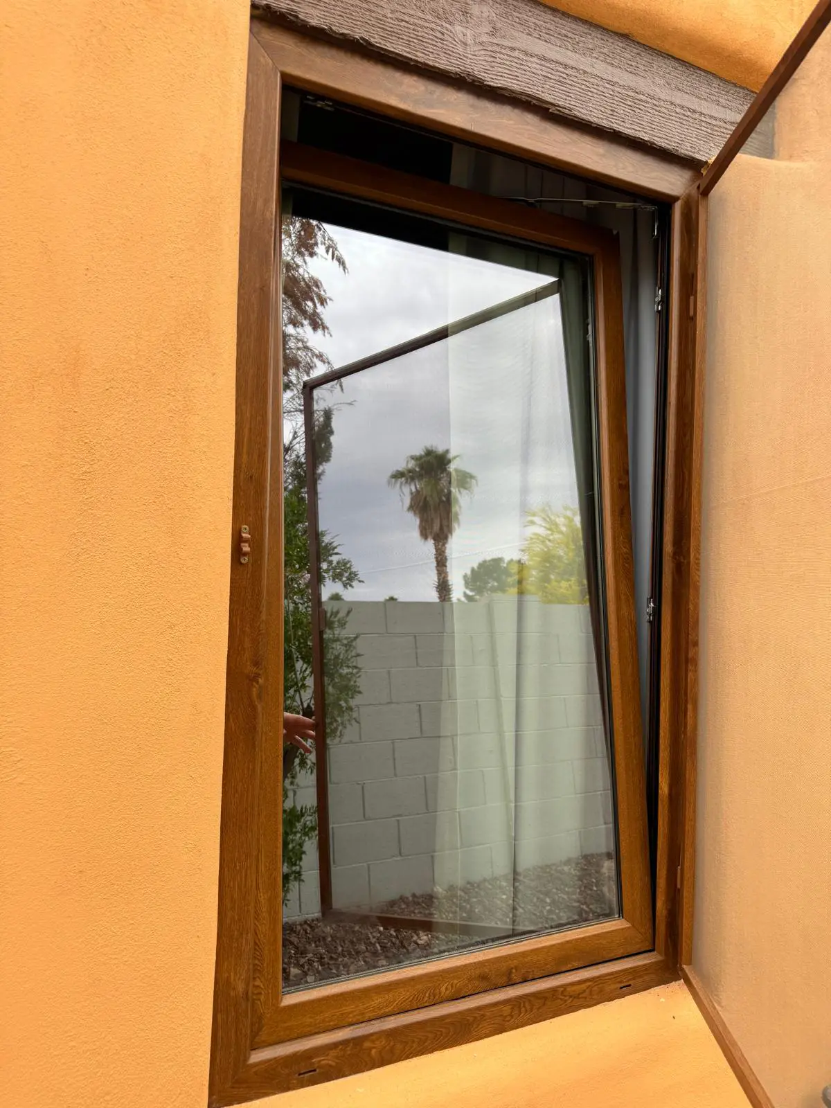 VIP Smart Windows